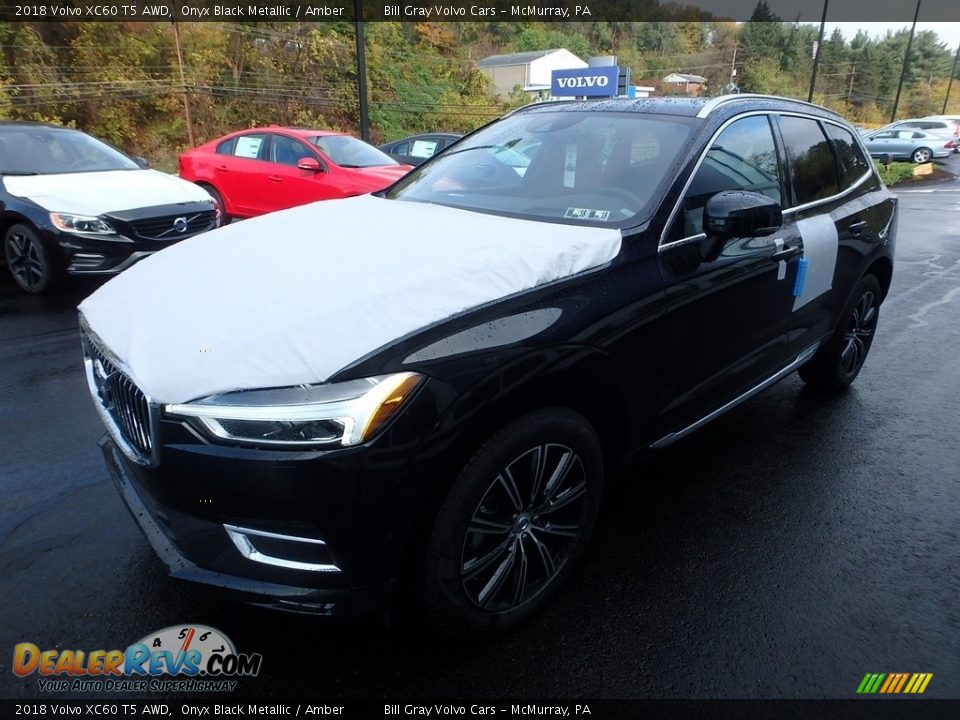 2018 Volvo XC60 T5 AWD Onyx Black Metallic / Amber Photo #5