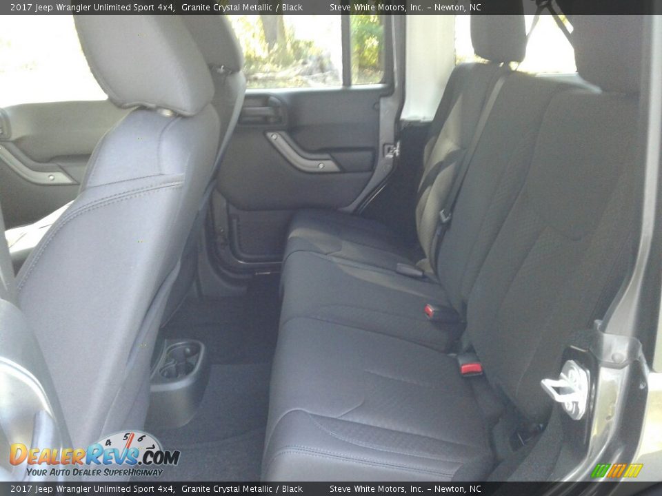 2017 Jeep Wrangler Unlimited Sport 4x4 Granite Crystal Metallic / Black Photo #11
