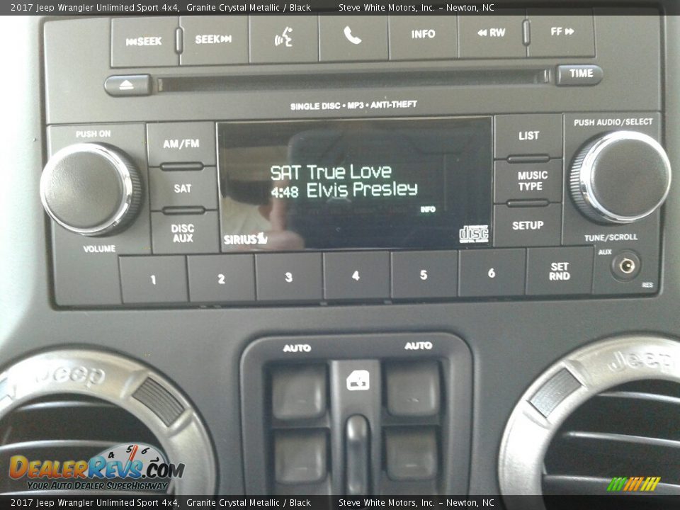 2017 Jeep Wrangler Unlimited Sport 4x4 Granite Crystal Metallic / Black Photo #20
