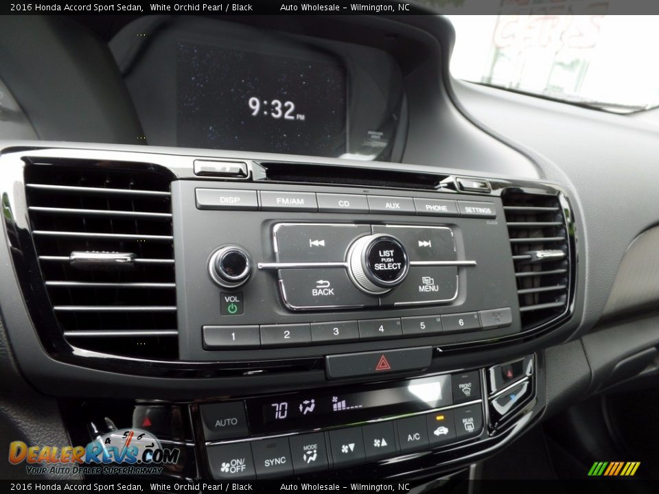 2016 Honda Accord Sport Sedan White Orchid Pearl / Black Photo #17