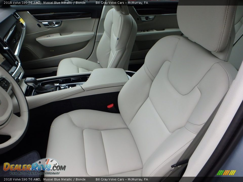 Front Seat of 2018 Volvo S90 T6 AWD Photo #7