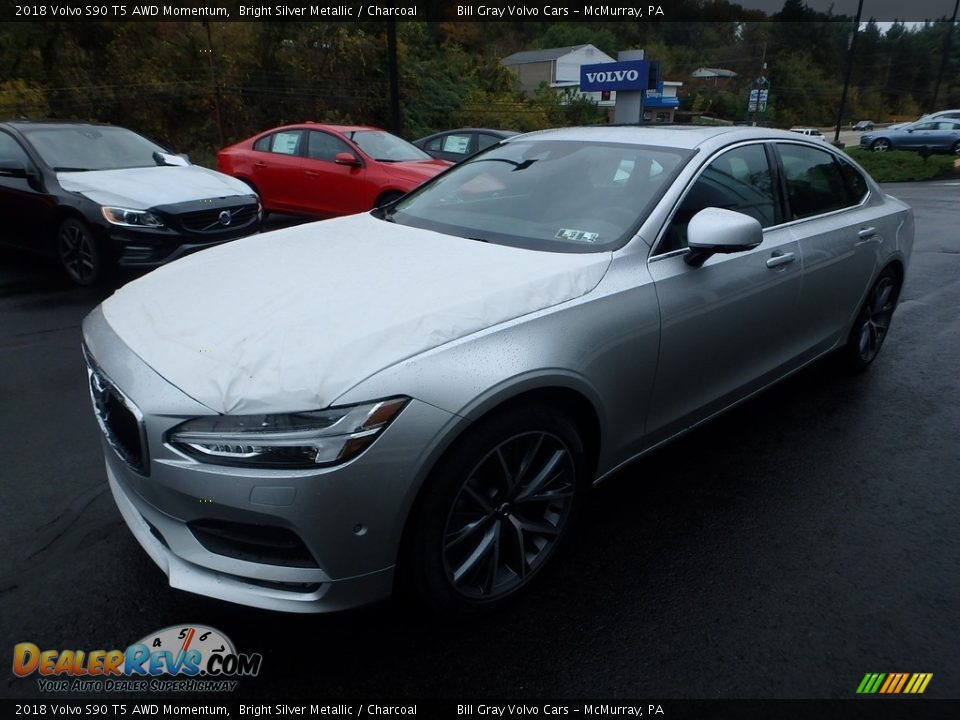 2018 Volvo S90 T5 AWD Momentum Bright Silver Metallic / Charcoal Photo #5
