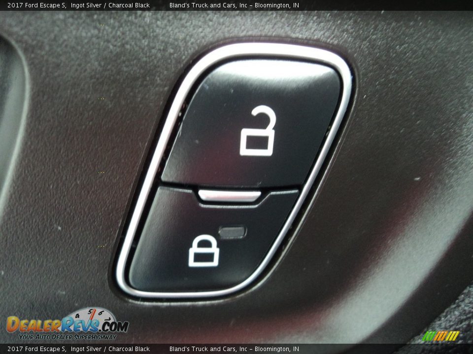 2017 Ford Escape S Ingot Silver / Charcoal Black Photo #11