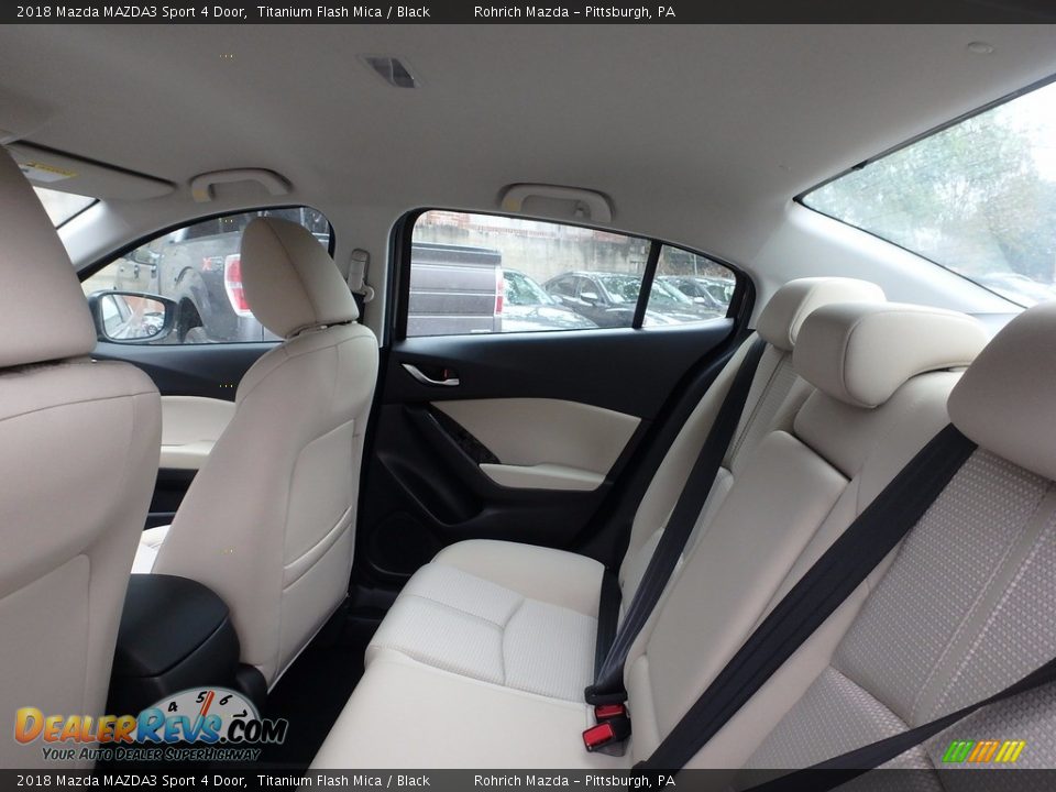 2018 Mazda MAZDA3 Sport 4 Door Titanium Flash Mica / Black Photo #7