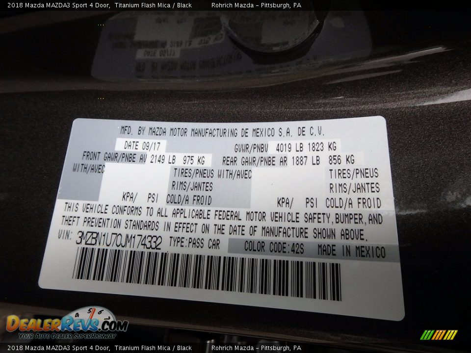 2018 Mazda MAZDA3 Sport 4 Door Titanium Flash Mica / Black Photo #10