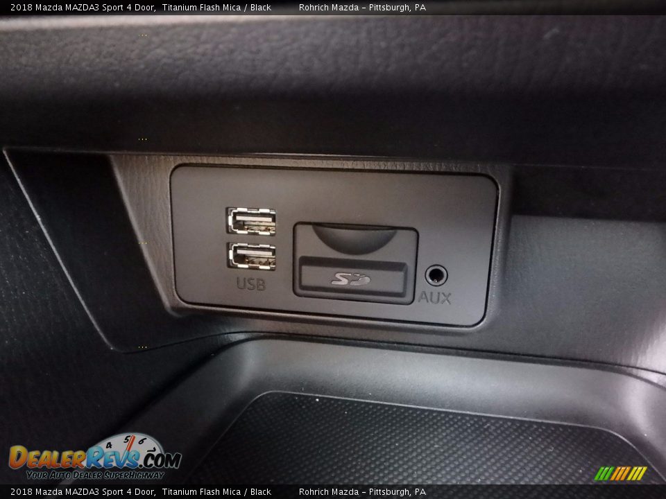 2018 Mazda MAZDA3 Sport 4 Door Titanium Flash Mica / Black Photo #13