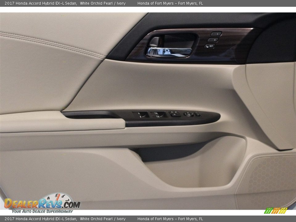 2017 Honda Accord Hybrid EX-L Sedan White Orchid Pearl / Ivory Photo #7