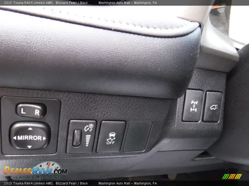 2015 Toyota RAV4 Limited AWD Blizzard Pearl / Black Photo #16