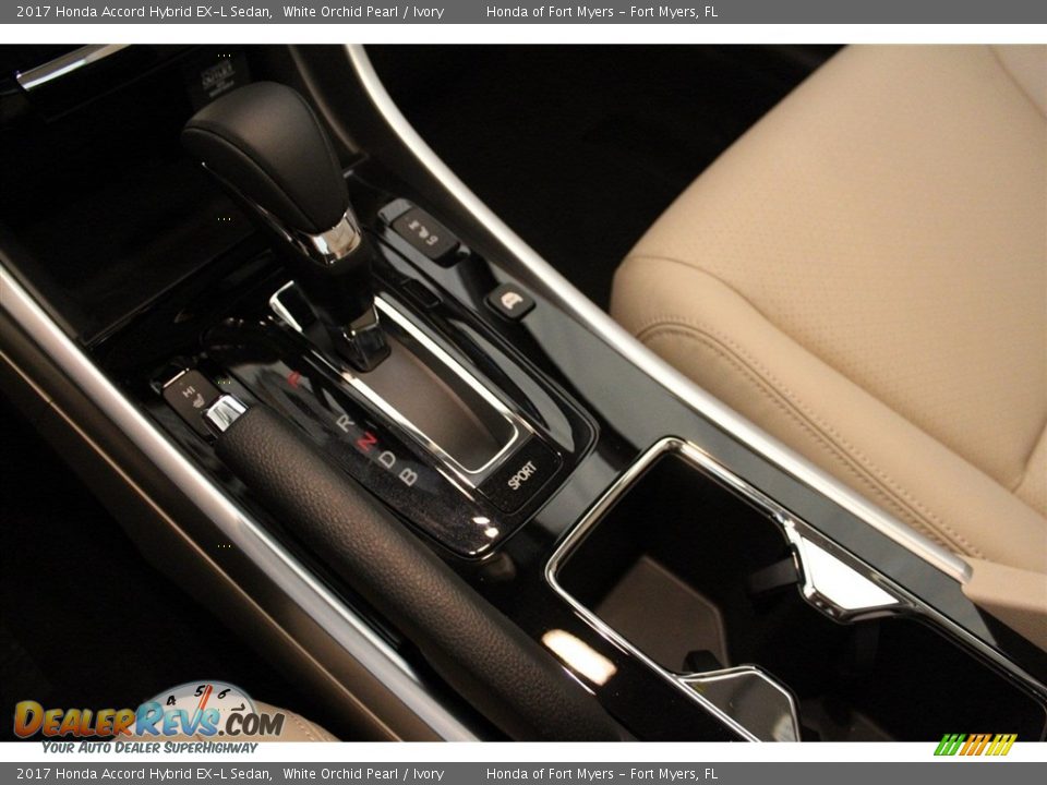 2017 Honda Accord Hybrid EX-L Sedan White Orchid Pearl / Ivory Photo #25