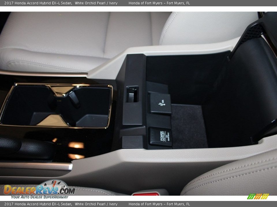 2017 Honda Accord Hybrid EX-L Sedan White Orchid Pearl / Ivory Photo #26