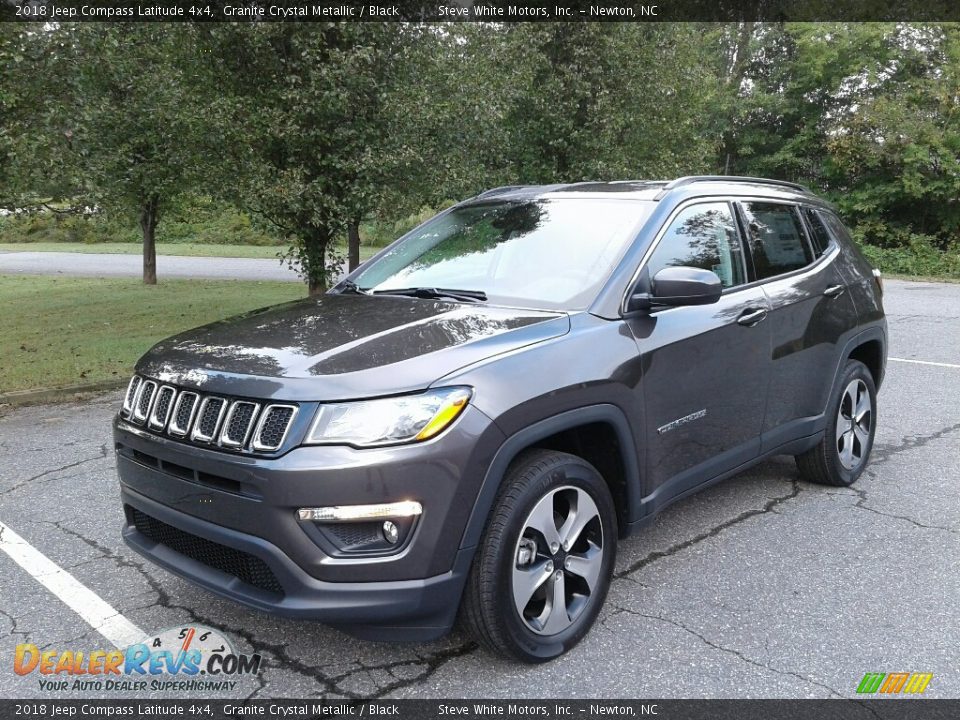 2018 Jeep Compass Latitude 4x4 Granite Crystal Metallic / Black Photo #2