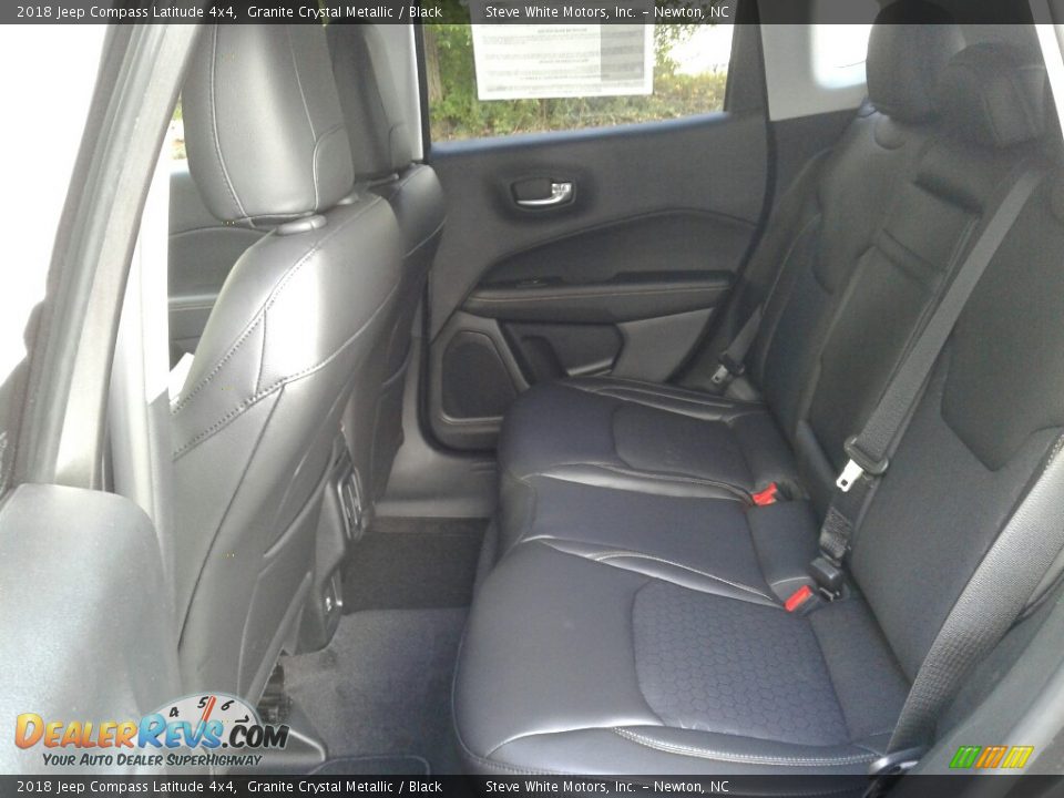 2018 Jeep Compass Latitude 4x4 Granite Crystal Metallic / Black Photo #11