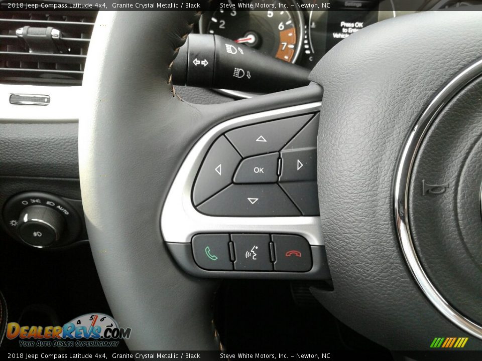 2018 Jeep Compass Latitude 4x4 Granite Crystal Metallic / Black Photo #16