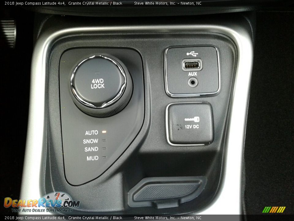 2018 Jeep Compass Latitude 4x4 Granite Crystal Metallic / Black Photo #22