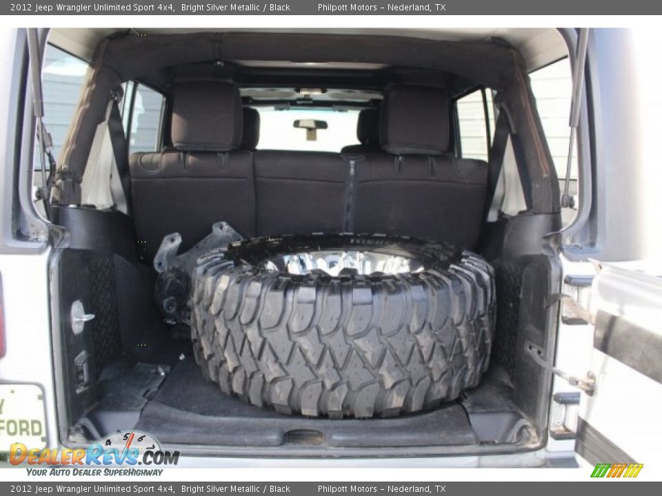 2012 Jeep Wrangler Unlimited Sport 4x4 Bright Silver Metallic / Black Photo #27