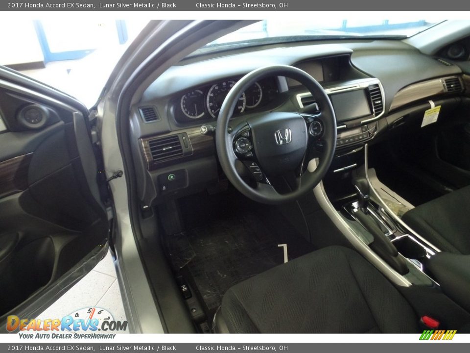 2017 Honda Accord EX Sedan Lunar Silver Metallic / Black Photo #5