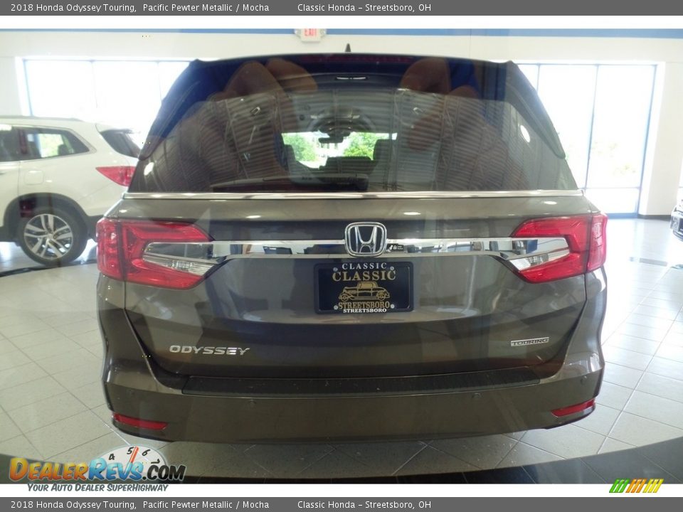 2018 Honda Odyssey Touring Pacific Pewter Metallic / Mocha Photo #4