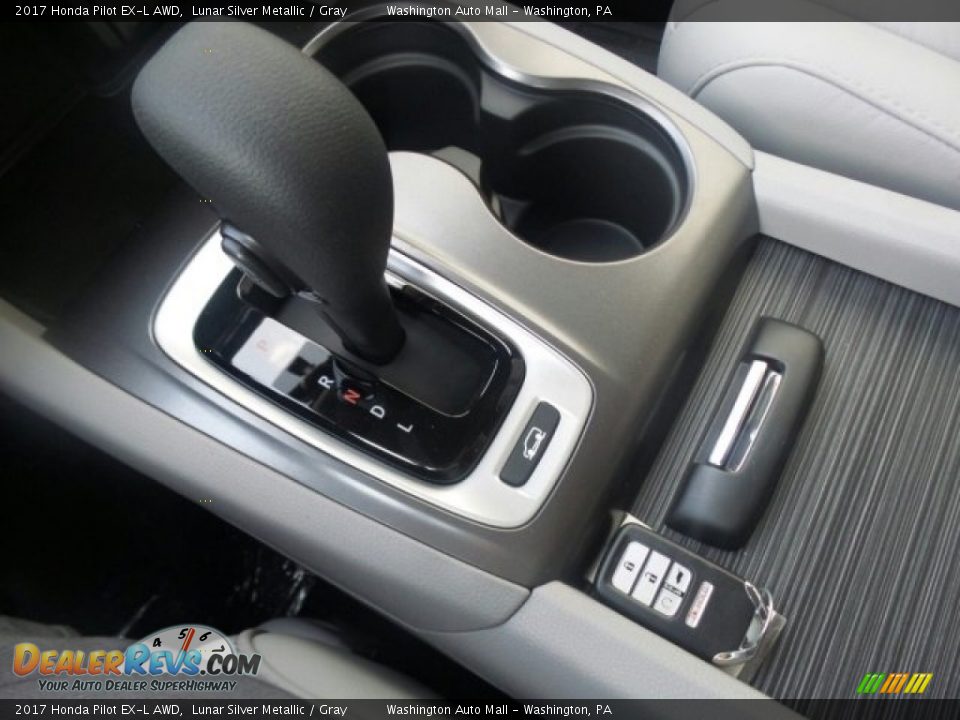 2017 Honda Pilot EX-L AWD Lunar Silver Metallic / Gray Photo #29