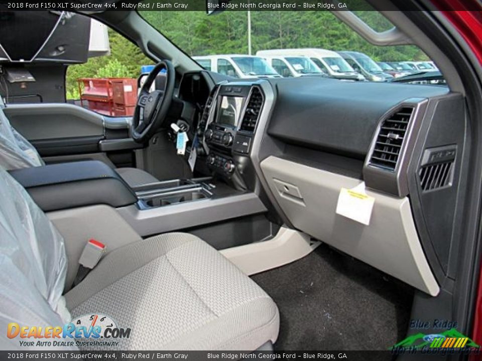 2018 Ford F150 XLT SuperCrew 4x4 Ruby Red / Earth Gray Photo #32