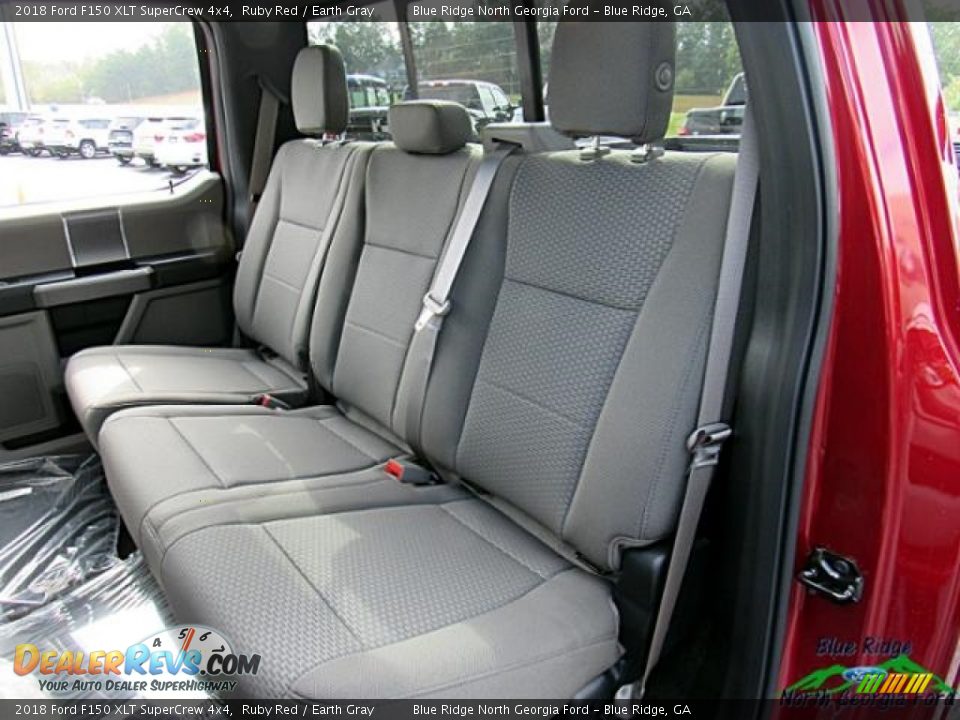 2018 Ford F150 XLT SuperCrew 4x4 Ruby Red / Earth Gray Photo #33
