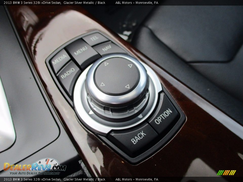 2013 BMW 3 Series 328i xDrive Sedan Glacier Silver Metallic / Black Photo #16