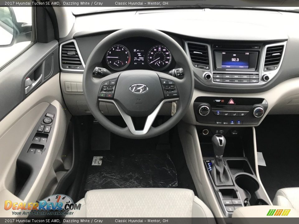 2017 Hyundai Tucson SE AWD Dazzling White / Gray Photo #3
