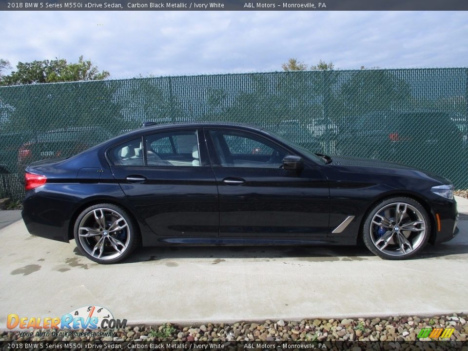 2018 BMW 5 Series M550i xDrive Sedan Carbon Black Metallic / Ivory White Photo #2