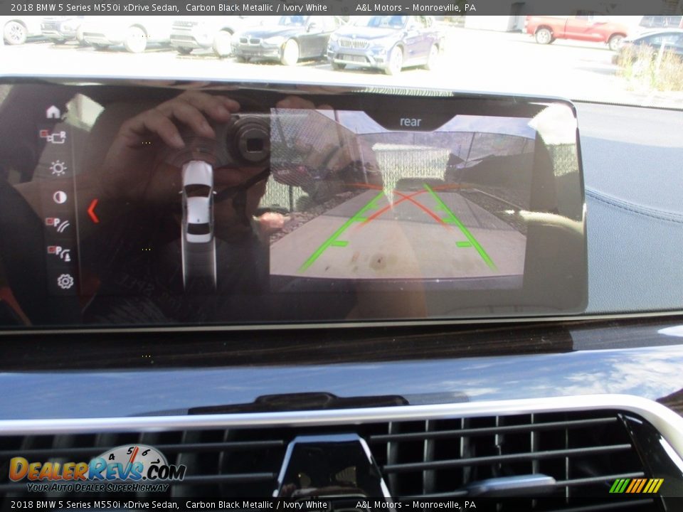 2018 BMW 5 Series M550i xDrive Sedan Carbon Black Metallic / Ivory White Photo #16