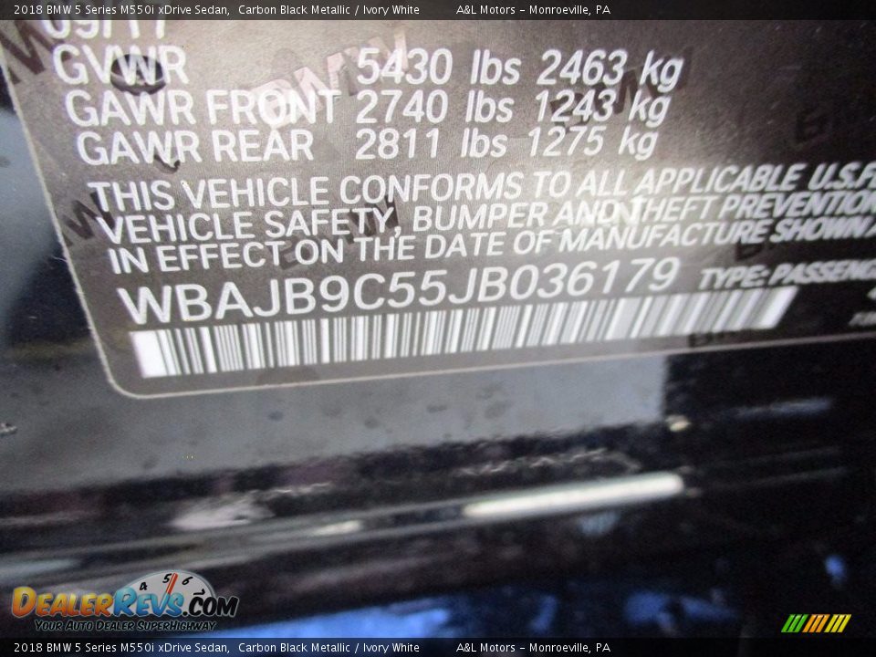 2018 BMW 5 Series M550i xDrive Sedan Carbon Black Metallic / Ivory White Photo #19