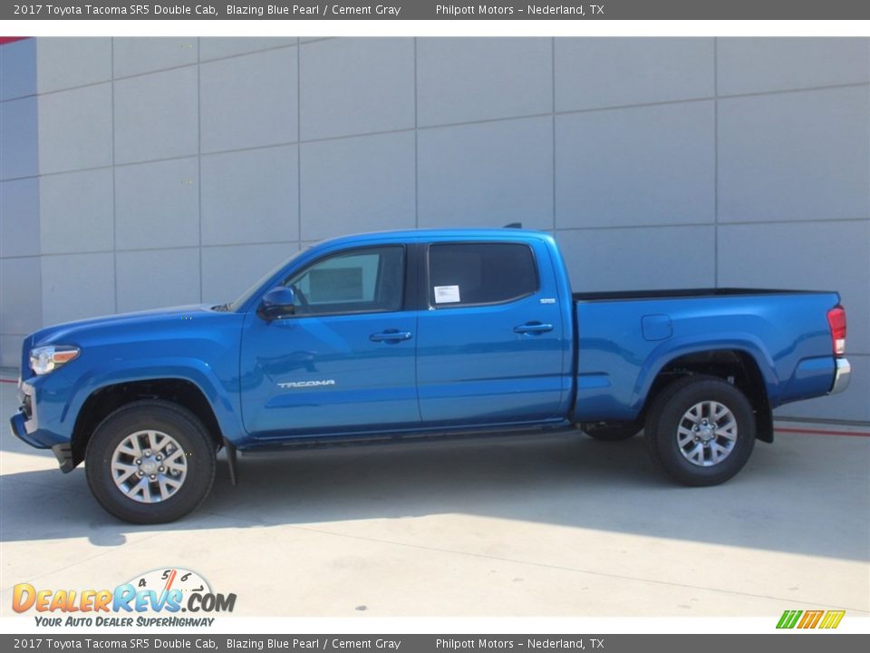2017 Toyota Tacoma SR5 Double Cab Blazing Blue Pearl / Cement Gray Photo #5