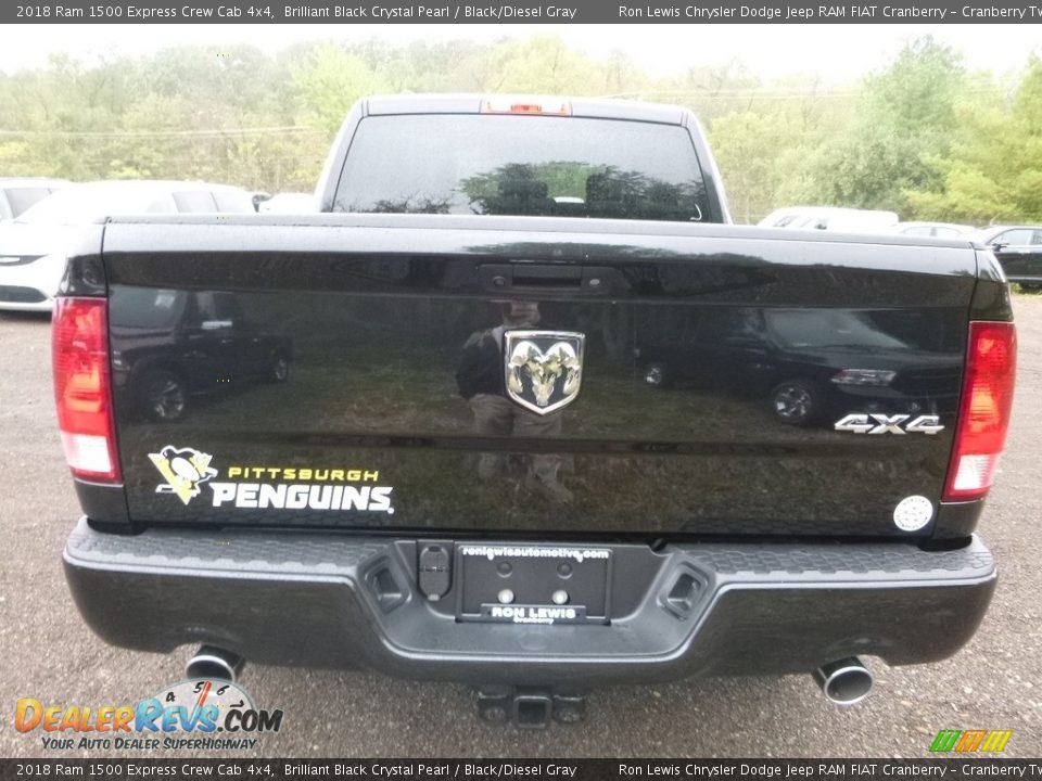 2018 Ram 1500 Express Crew Cab 4x4 Brilliant Black Crystal Pearl / Black/Diesel Gray Photo #4