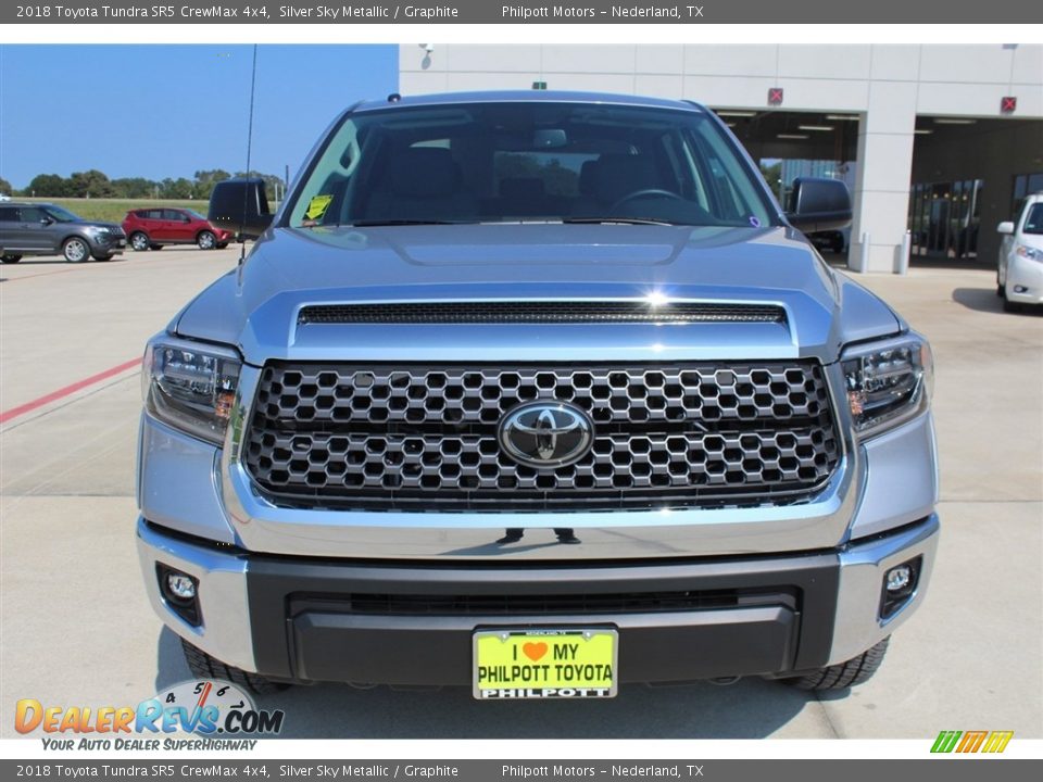 2018 Toyota Tundra SR5 CrewMax 4x4 Silver Sky Metallic / Graphite Photo #2