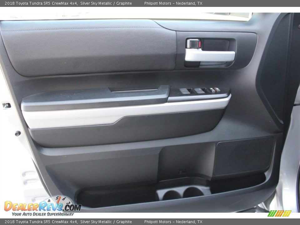 2018 Toyota Tundra SR5 CrewMax 4x4 Silver Sky Metallic / Graphite Photo #8