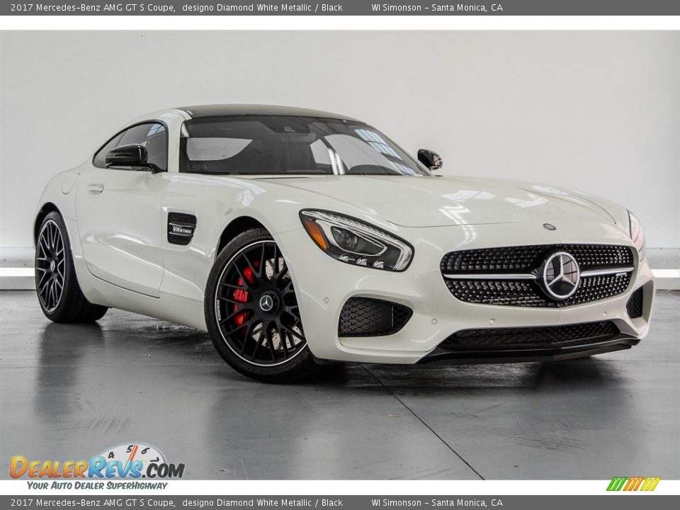 Front 3/4 View of 2017 Mercedes-Benz AMG GT S Coupe Photo #13