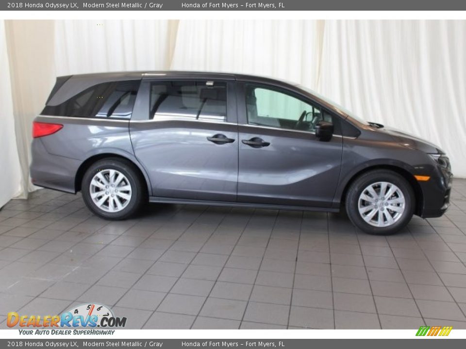 2018 Honda Odyssey LX Modern Steel Metallic / Gray Photo #3