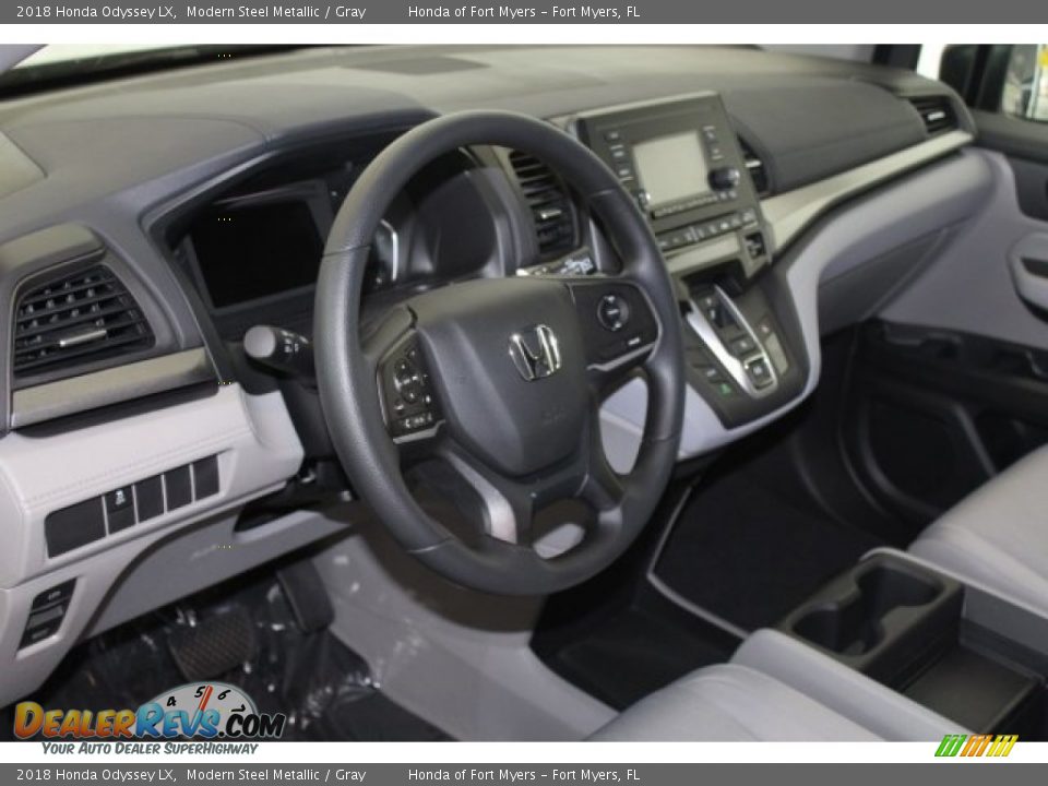 2018 Honda Odyssey LX Modern Steel Metallic / Gray Photo #12