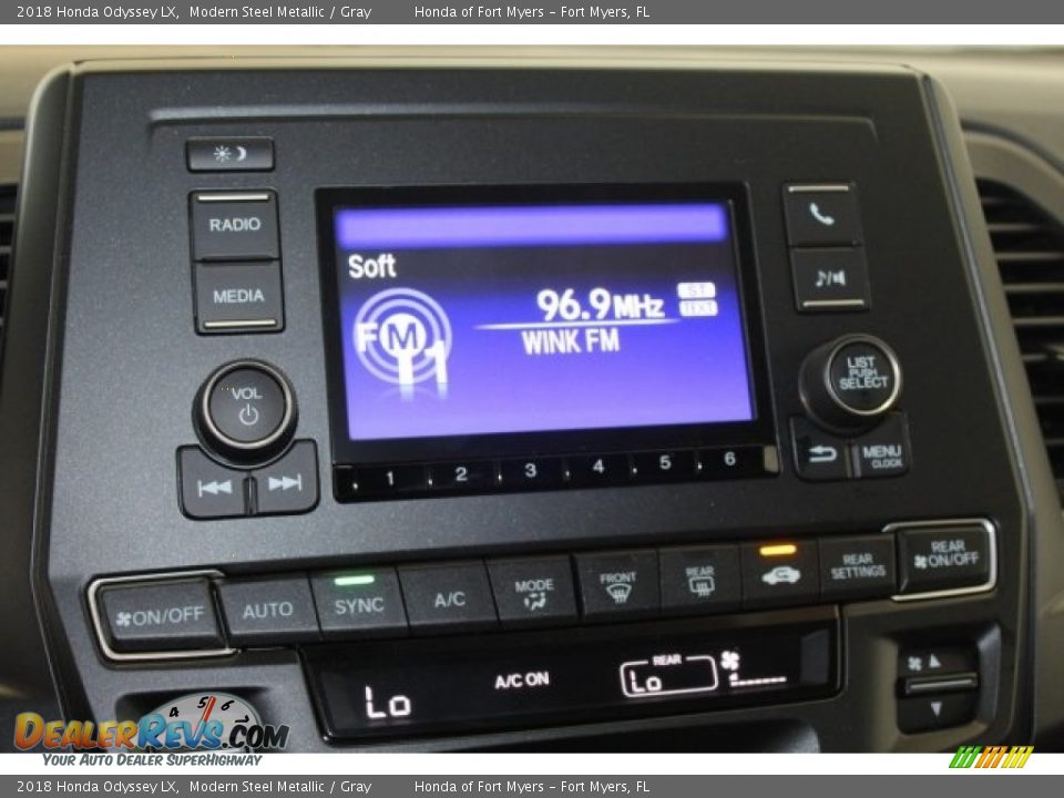 2018 Honda Odyssey LX Modern Steel Metallic / Gray Photo #17