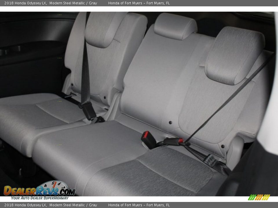 2018 Honda Odyssey LX Modern Steel Metallic / Gray Photo #21