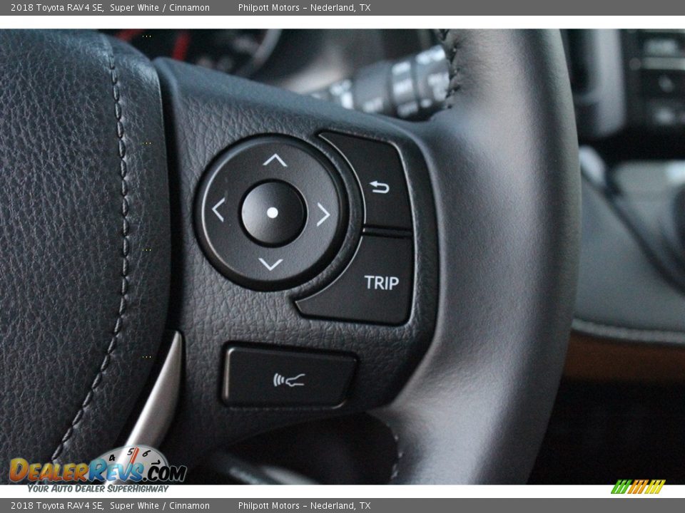 Controls of 2018 Toyota RAV4 SE Photo #17