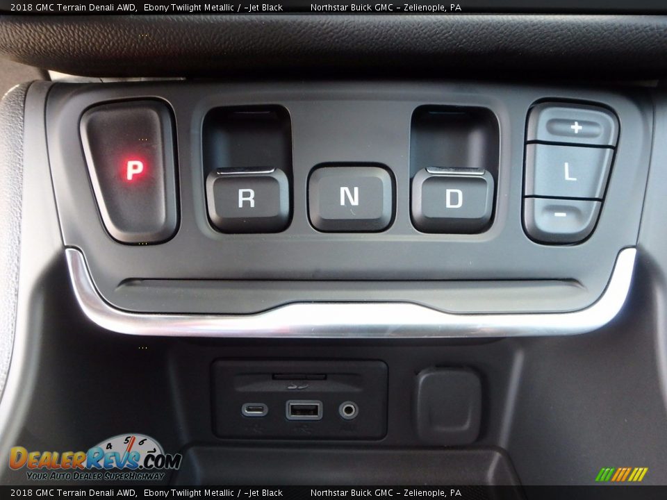 2018 GMC Terrain Denali AWD Shifter Photo #19
