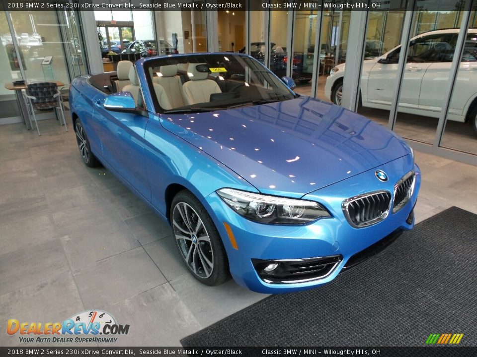 Front 3/4 View of 2018 BMW 2 Series 230i xDrive Convertible Photo #1