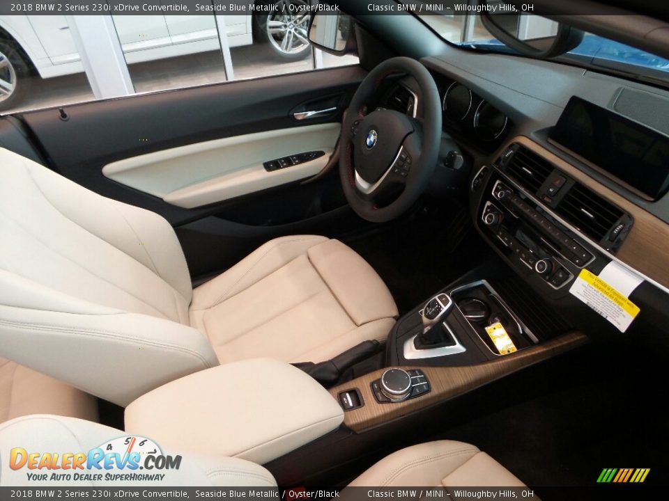 Oyster/Black Interior - 2018 BMW 2 Series 230i xDrive Convertible Photo #4