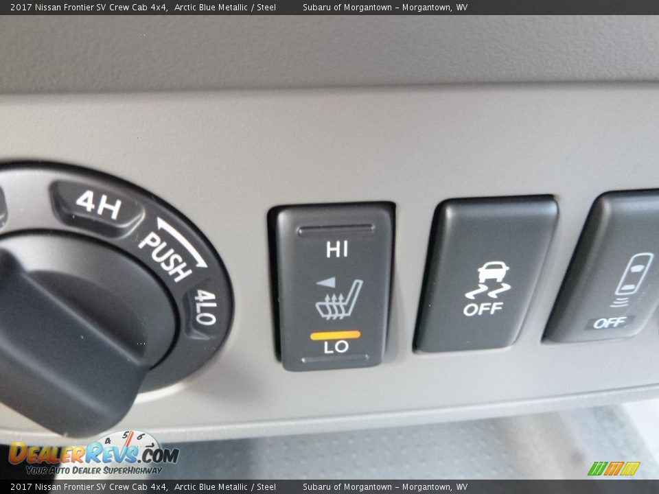 2017 Nissan Frontier SV Crew Cab 4x4 Arctic Blue Metallic / Steel Photo #18