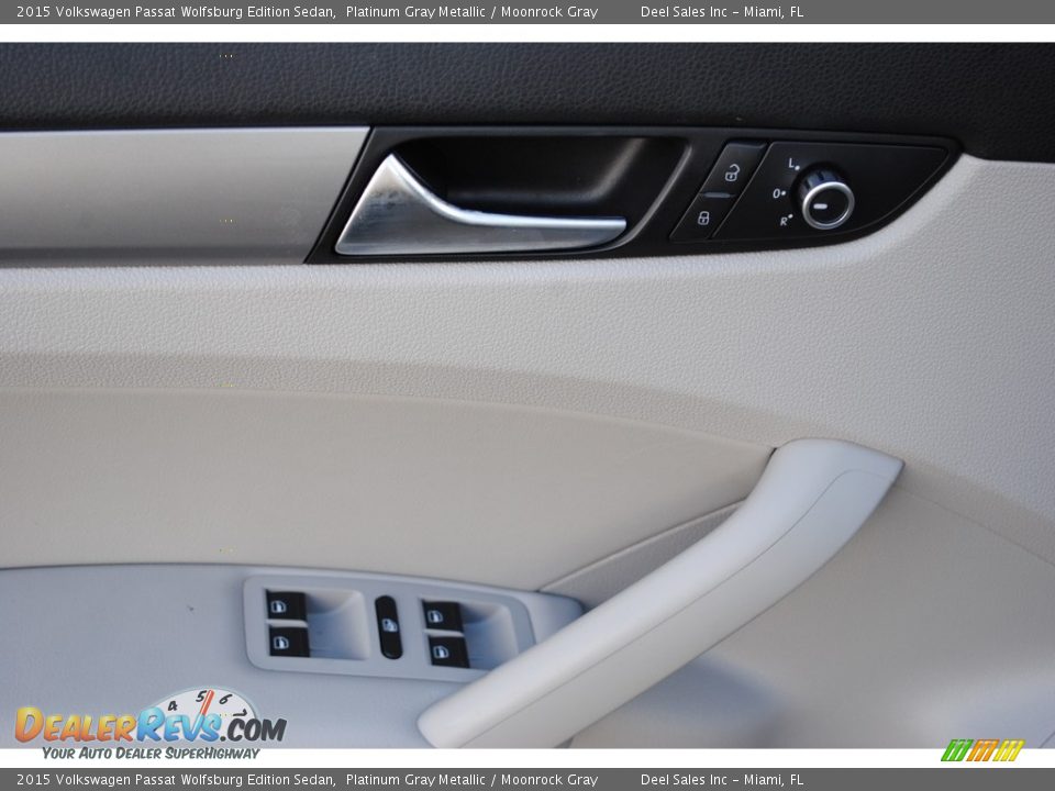 2015 Volkswagen Passat Wolfsburg Edition Sedan Platinum Gray Metallic / Moonrock Gray Photo #17