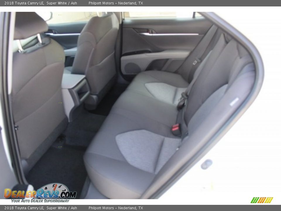 2018 Toyota Camry LE Super White / Ash Photo #18