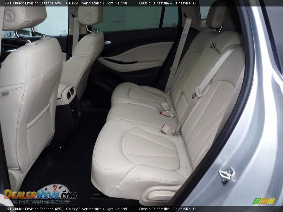 2018 Buick Envision Essence AWD Galaxy Silver Metallic / Light Neutral Photo #8
