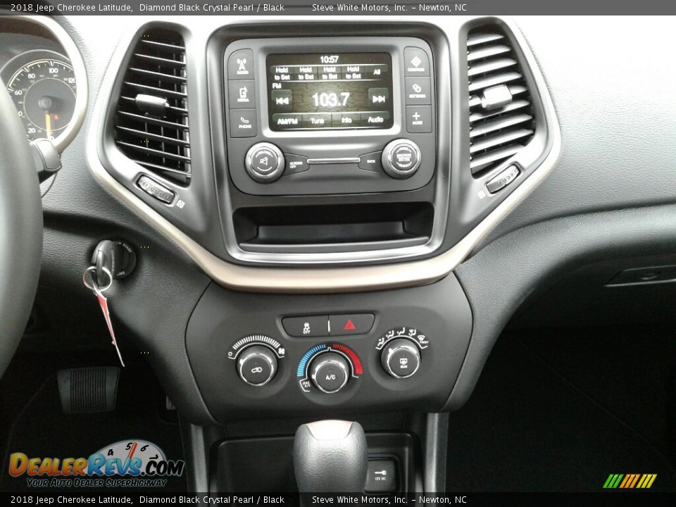 2018 Jeep Cherokee Latitude Diamond Black Crystal Pearl / Black Photo #20