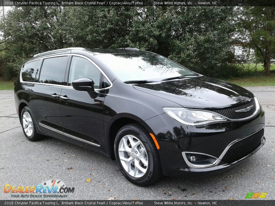Brilliant Black Crystal Pearl 2018 Chrysler Pacifica Touring L Photo #4