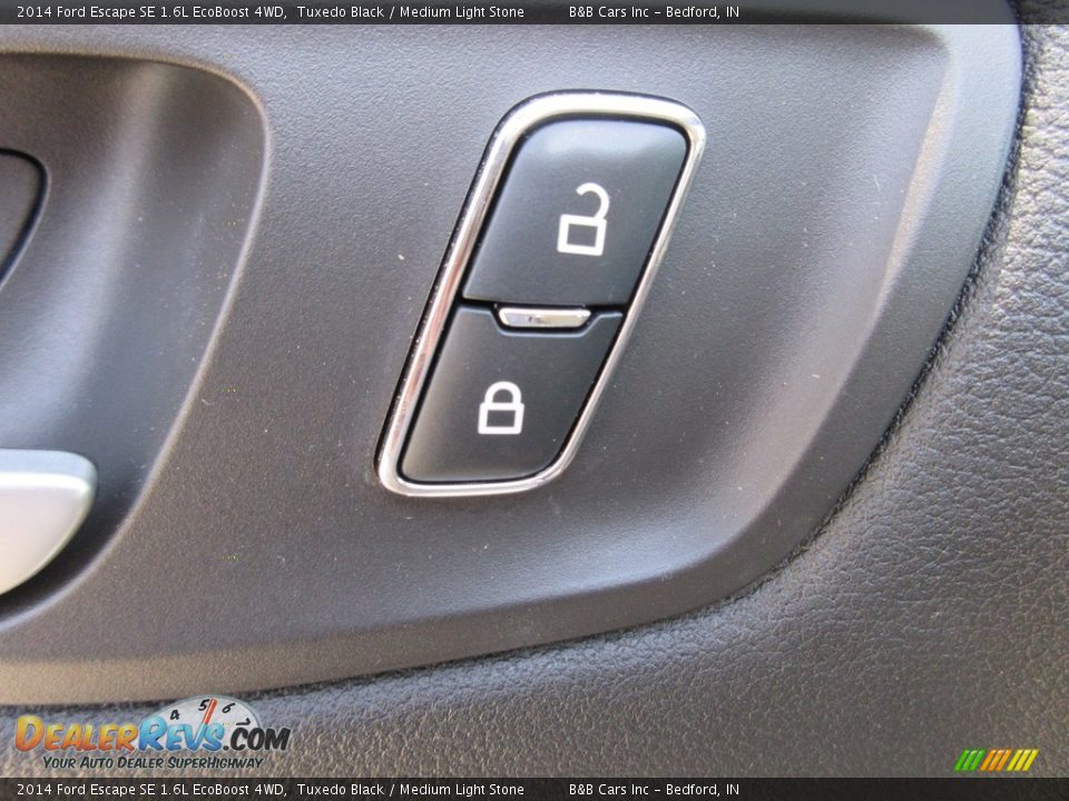 2014 Ford Escape SE 1.6L EcoBoost 4WD Tuxedo Black / Medium Light Stone Photo #25