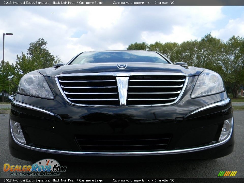 2013 Hyundai Equus Signature Black Noir Pearl / Cashmere Beige Photo #4